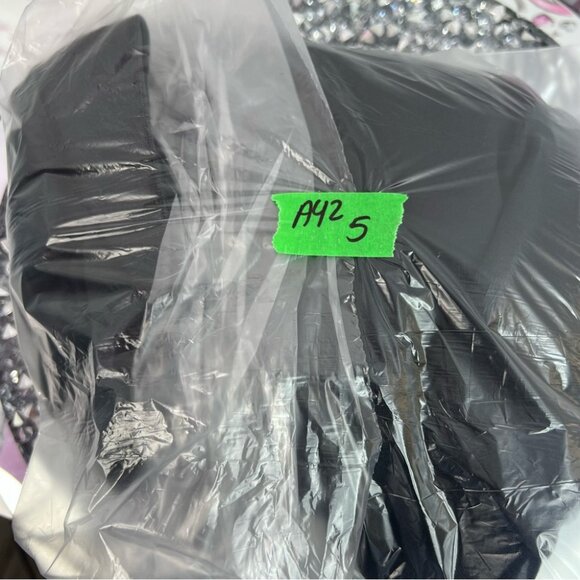 lululemon athletica sweater zip up white cap pockets Black hoodie hooded - Picture 11 of 11